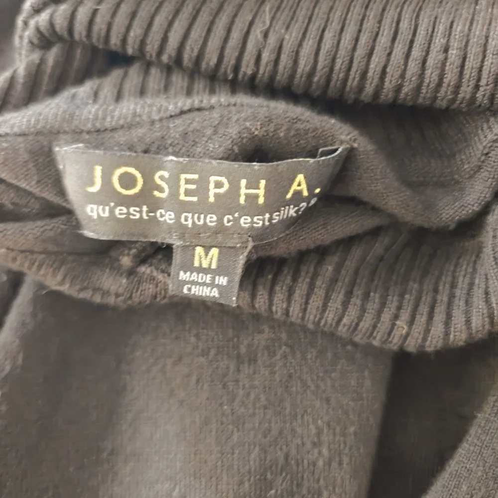 JOSEPH‎ A. Grommet Turtleneck Long Sleeve Sweater  Medium Chassic Preppy